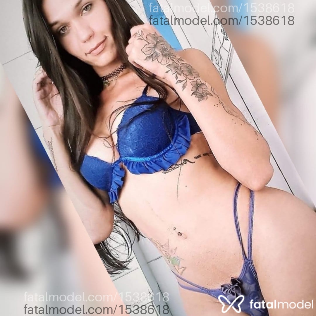 Acompanhante travesti loira (o) de olhos verdes em Belo Horizonte - Serena Angel