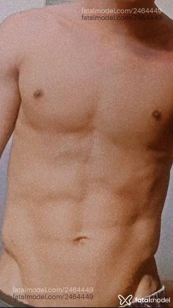 Acompanhante homem morena (o) de olhos castanhos - Joaozinhoo Acompanhante homem morena (o) de olhos castanhos - Joaozinhoo