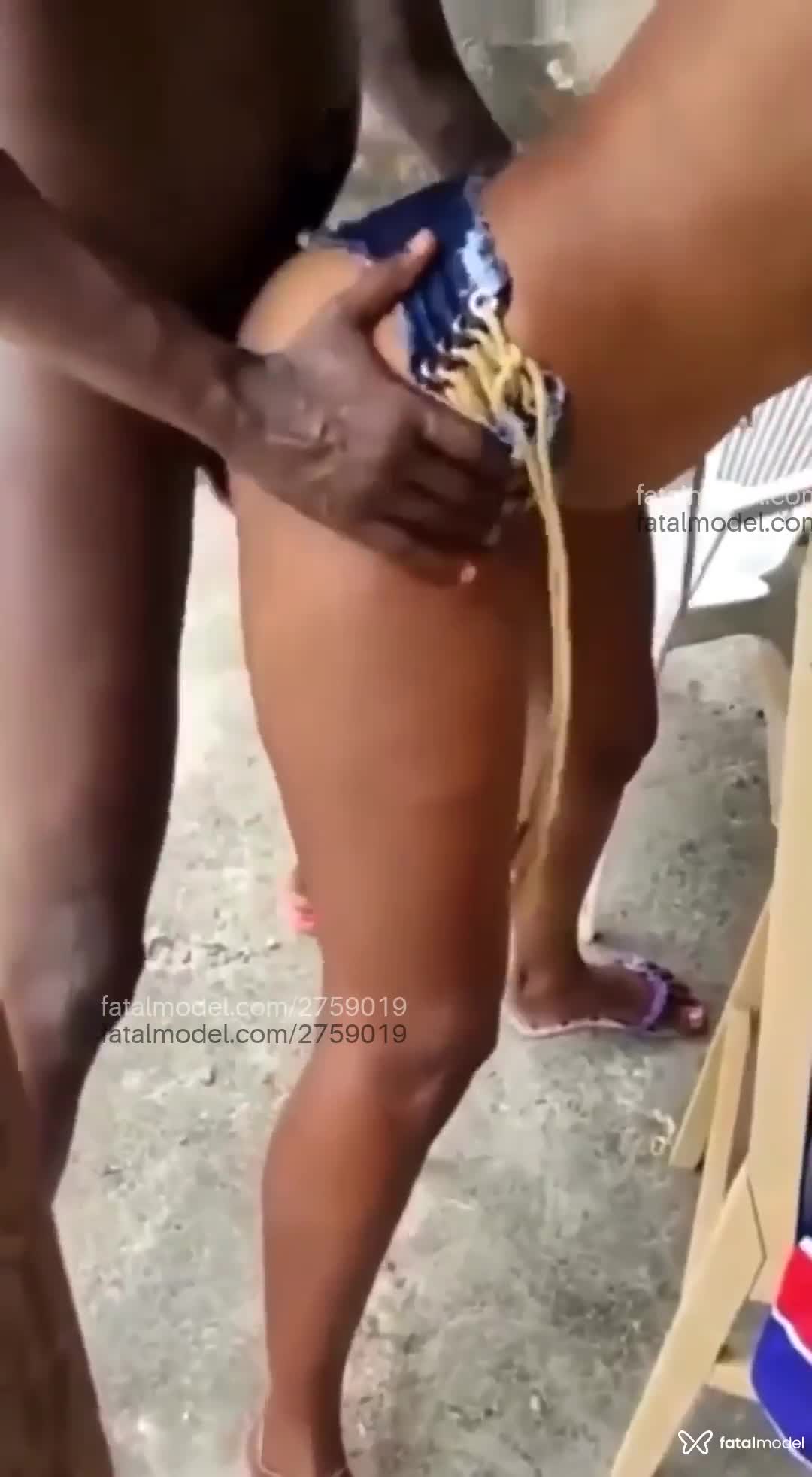 Acompanhante mulher morena (o) de olhos castanhos em Vitória - Madá Hotwife