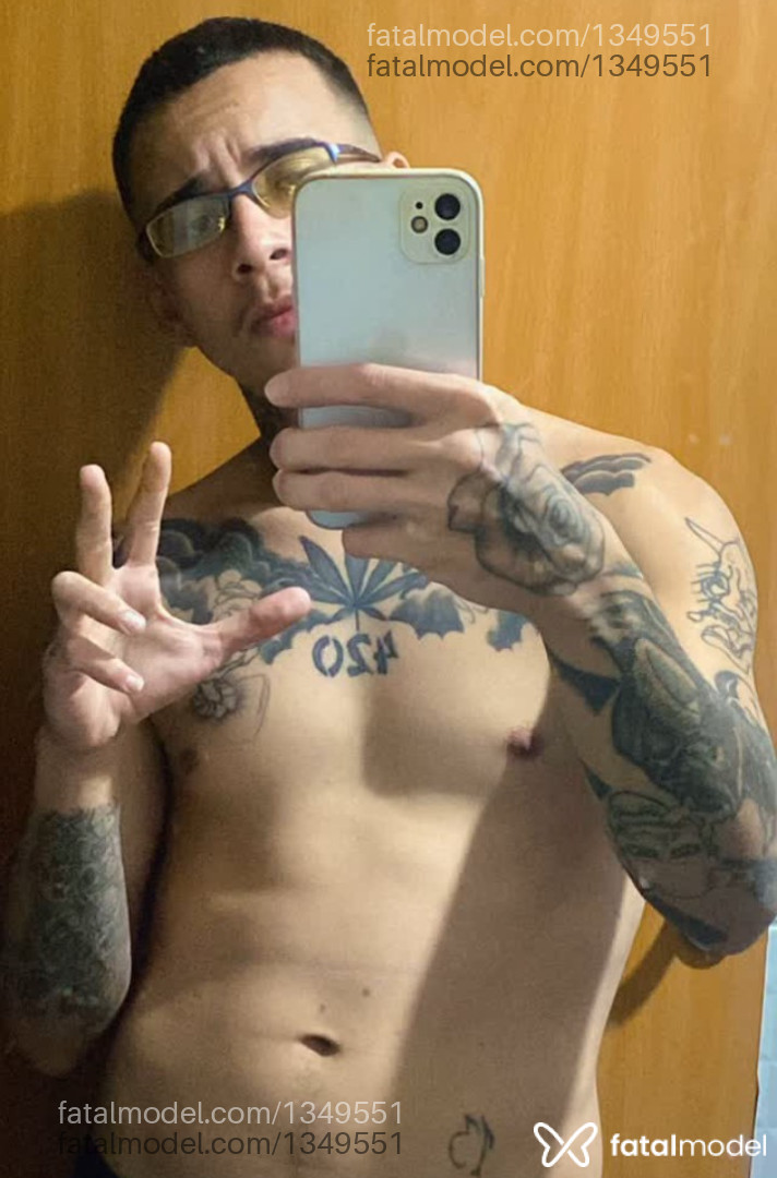 Acompanhante homem morena (o) de olhos castanhos em Virtual - Oamantesecreto