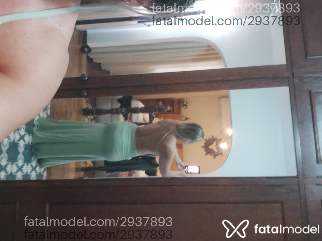 Acompanhante mulher loira (o) de olhos castanhos em Virtual Acompanhante mulher loira (o) de olhos castanhos em Virtual - Pâmela