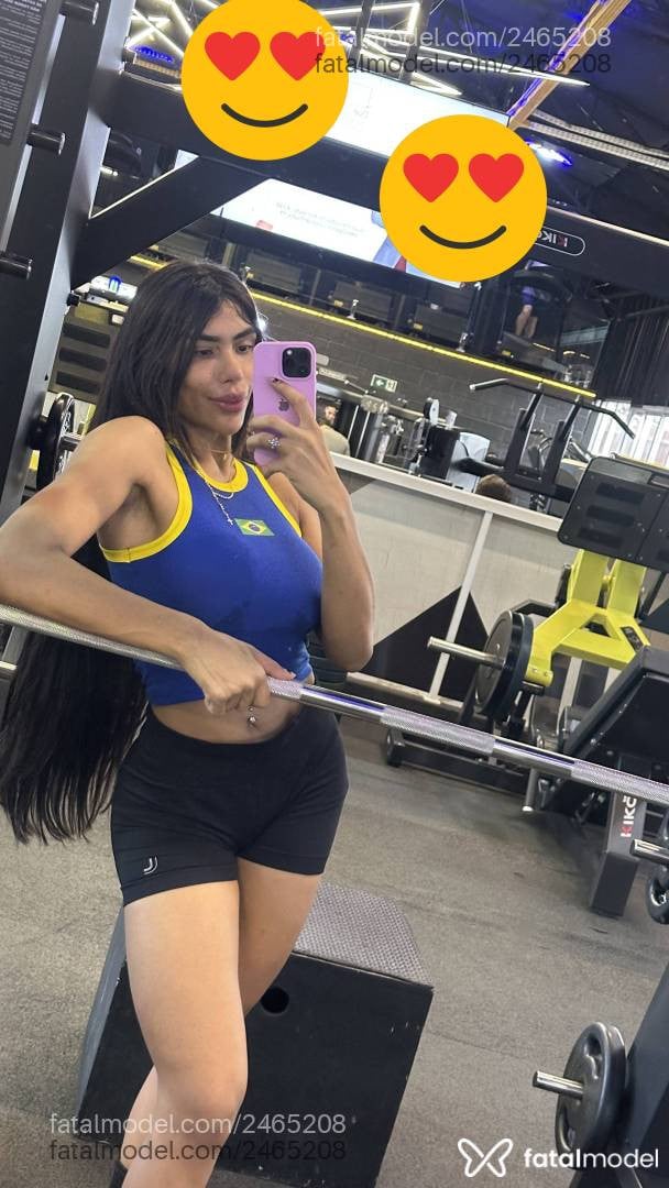 Acompanhante mulher morena (o) de olhos pretos - Sara Kaliffa