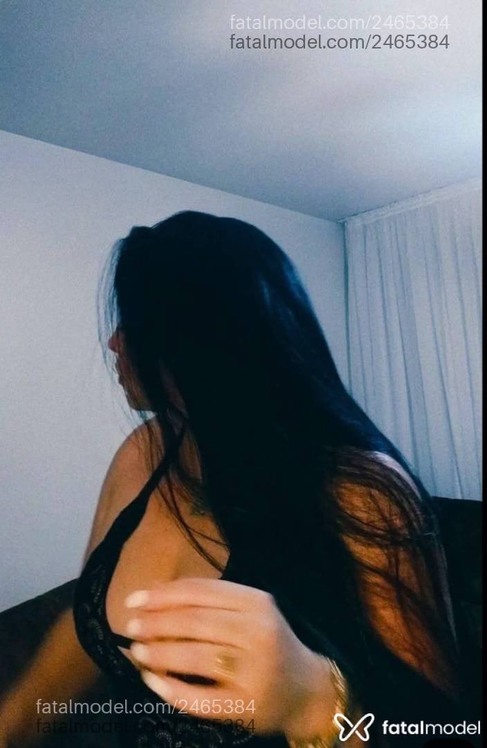 Acompanhante mulher morena (o) de olhos pretos - Nynna Garcia
