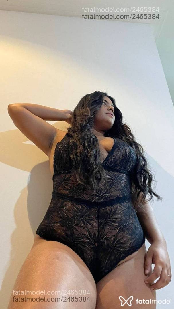 Acompanhante mulher morena (o) de olhos pretos em Camaçari Acompanhante mulher morena (o) de olhos pretos em Camaçari - Nynna Garcia