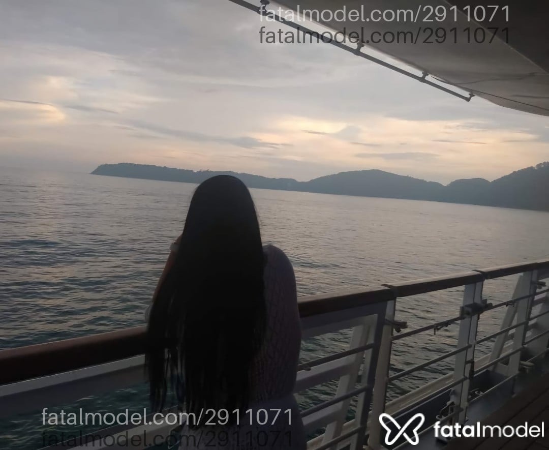 Acompanhante mulher morena (o) de olhos castanhos em Virtual - Anabia