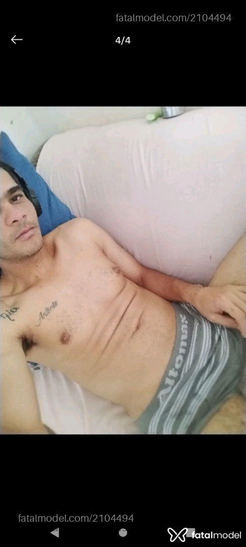 Acompanhante homem com cabelo castanho de olhos castanhos em Uberlândia - Victor Lucas