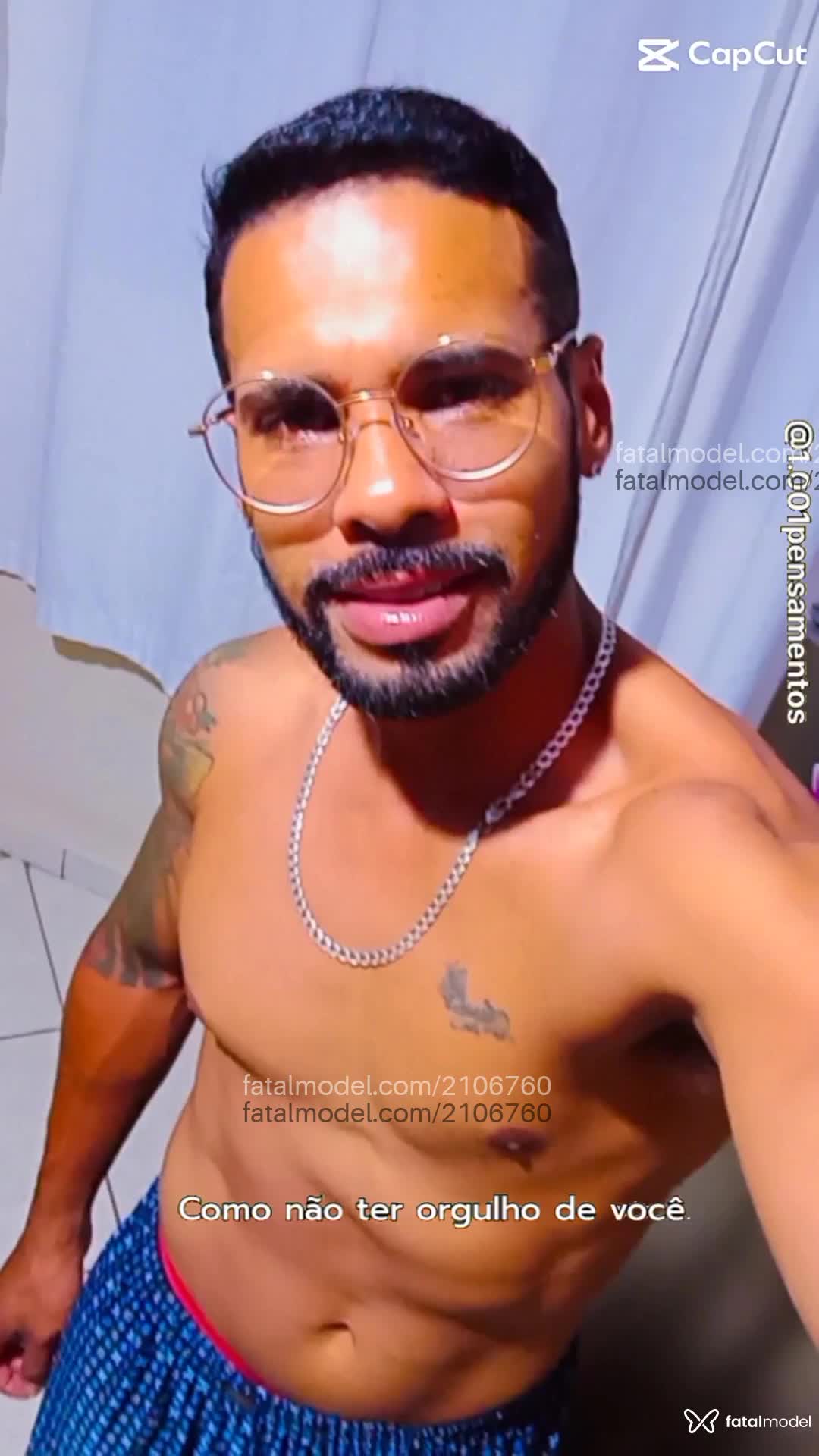 Acompanhante homem morena (o) de olhos castanhos - Lukas melo Acompanhante homem morena (o) de olhos castanhos - Lukas melo