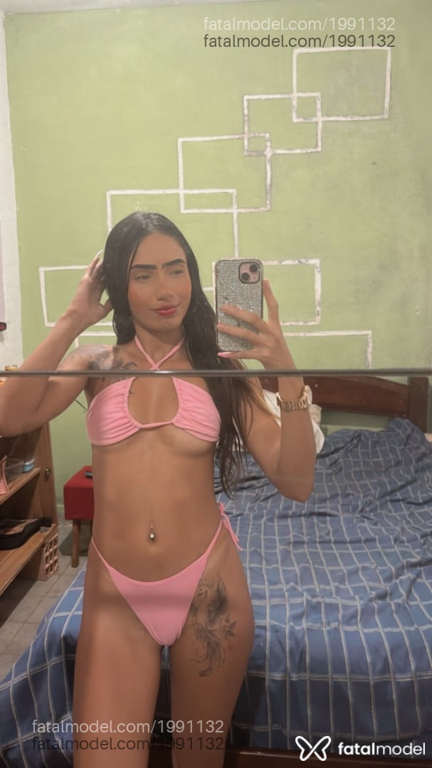 Acompanhante mulher morena (o) de olhos pretos em Mongaguá Acompanhante mulher morena (o) de olhos pretos em Mongaguá - Vihsantoss