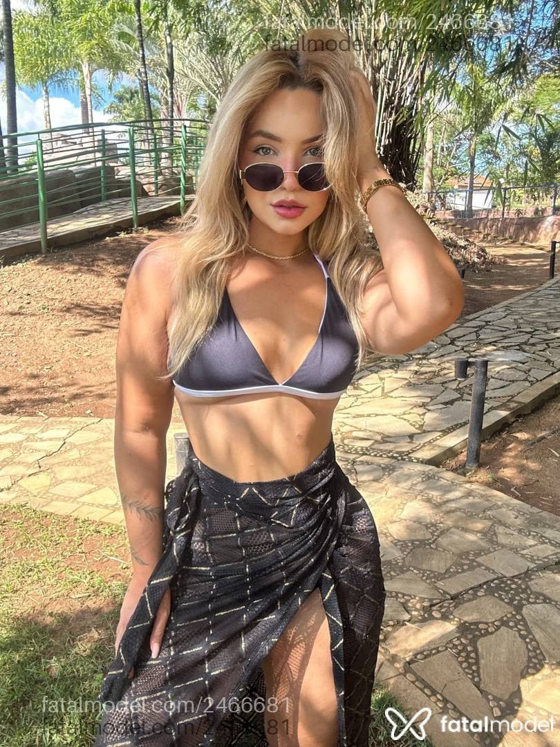 Acompanhante mulher loira (o) de olhos azuis em Uberlândia - Sofia Brandão