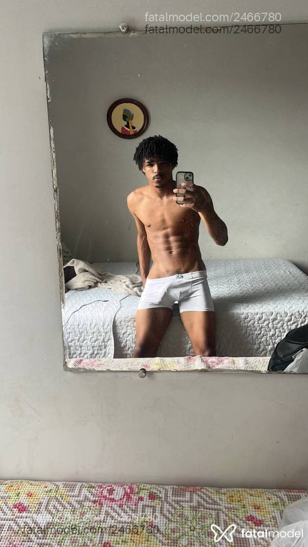 Acompanhante homem morena (o) de olhos pretos - Nathan