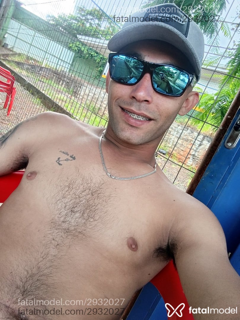 Acompanhante homem morena (o) de olhos pretos em Dois Vizinhos - Desbravador
