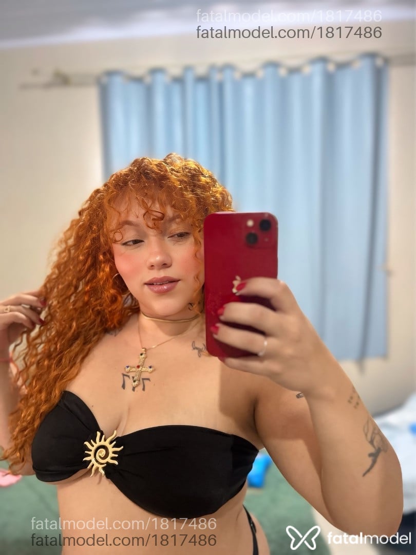 Acompanhante mulher ruiva (o) de olhos mel em Caçador - Mel Fernandes