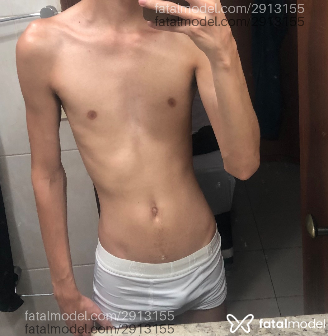 Acompanhante homem com cabelo castanho de olhos castanhos em Belo Horizonte - Victor