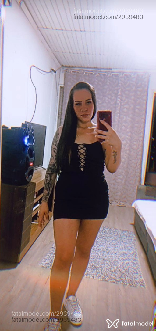 Acompanhante mulher com cabelo castanho de olhos verdes em São Paulo - Mahyna