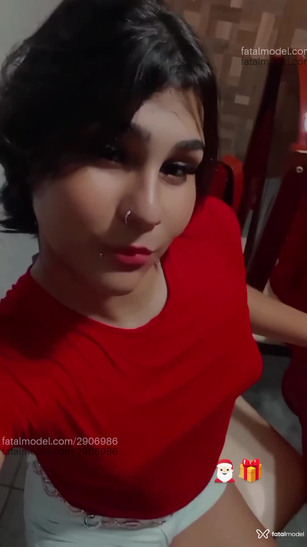 Acompanhante mulher trans com cabelo castanho de olhos castanhos em João Pessoa - Laís Hellyen