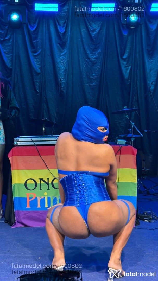 Acompanhante travesti morena (o) de olhos castanhos em Ribeirão Preto - Vivian