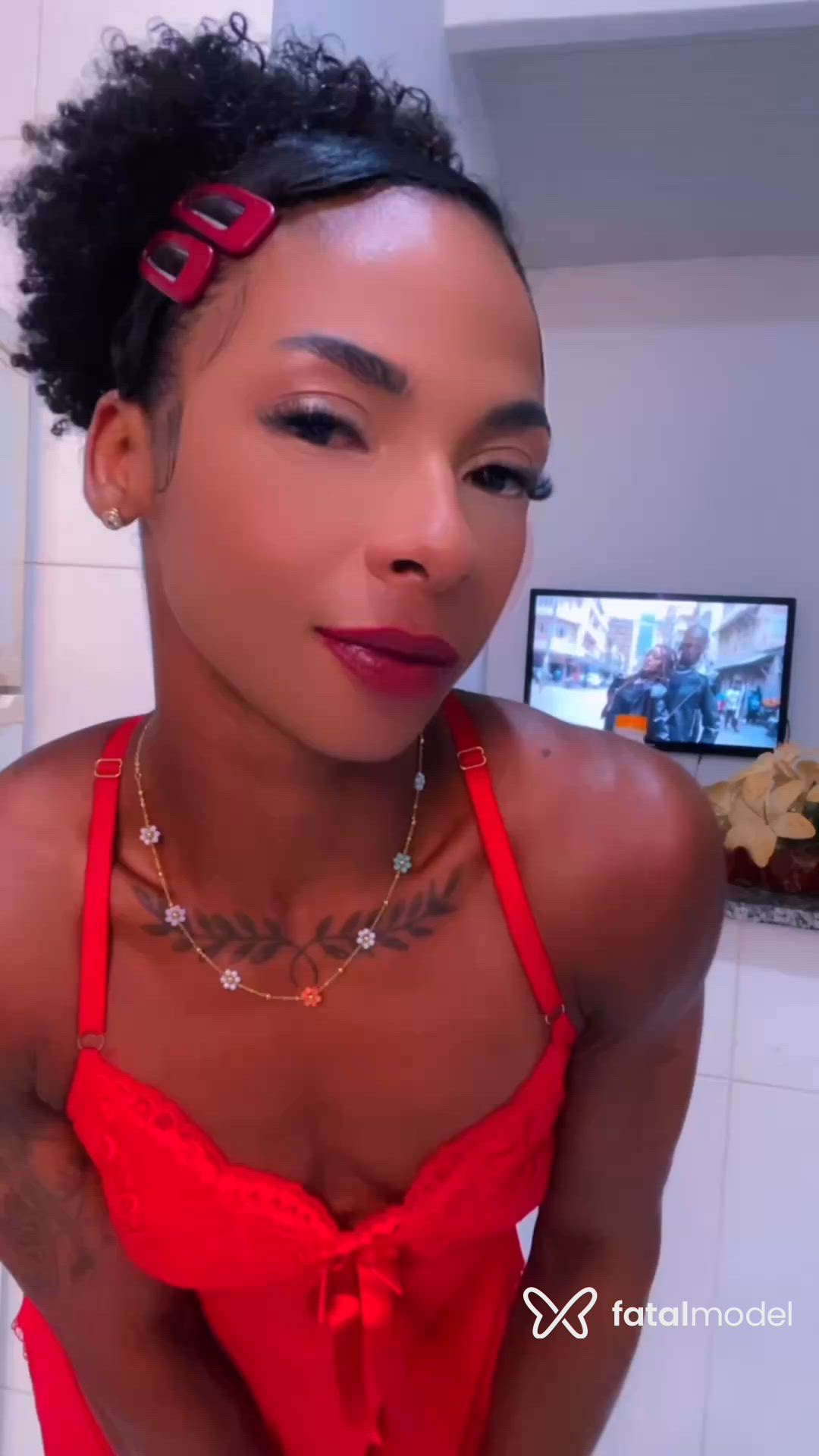 Acompanhante mulher morena (o) de olhos pretos - Manuela Villela