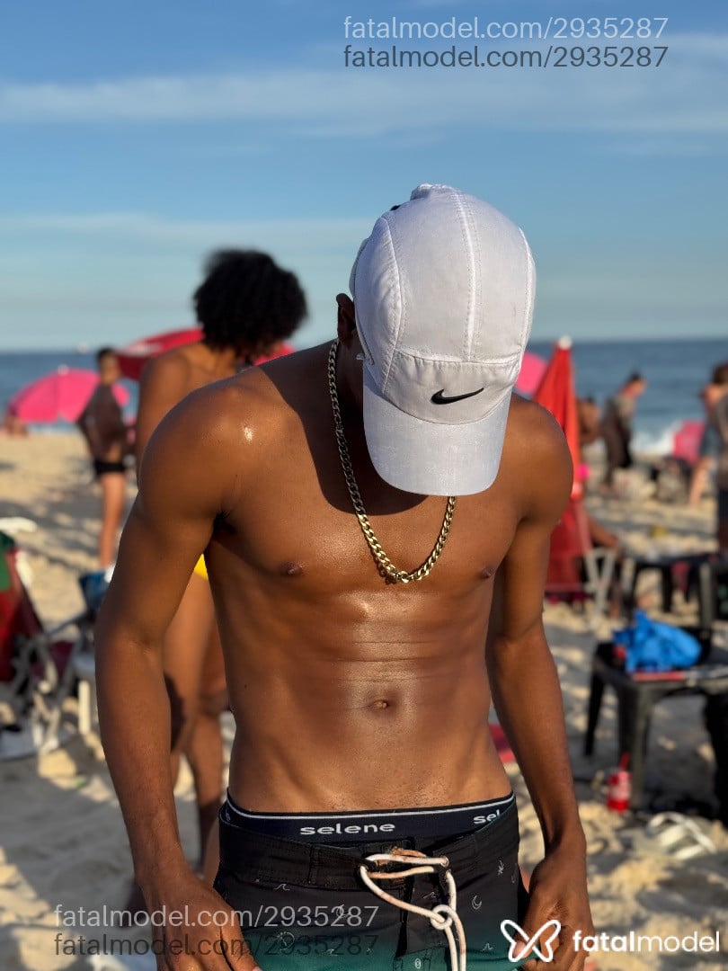 Acompanhante homem morena (o) de olhos castanhos em Rio de Janeiro - Wagner Menezes
