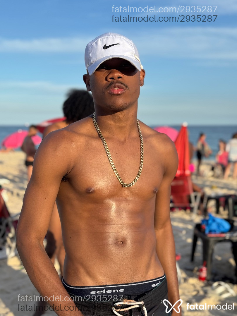 Acompanhante homem morena (o) de olhos castanhos em Rio de Janeiro - Wagner Menezes