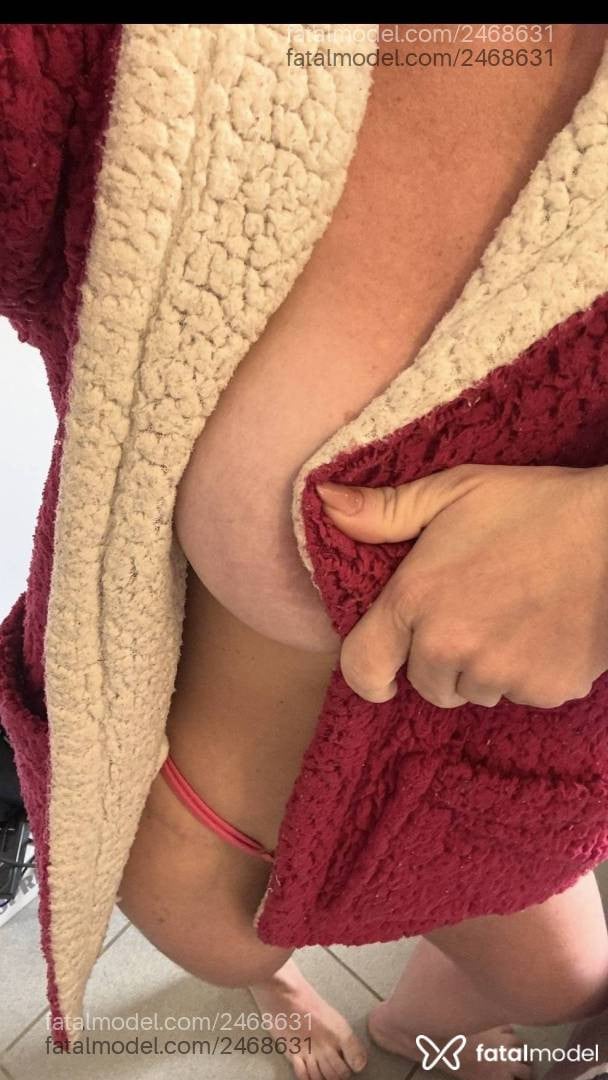 Acompanhante mulher com cabelo castanho de olhos mel em Virtual - Amanda