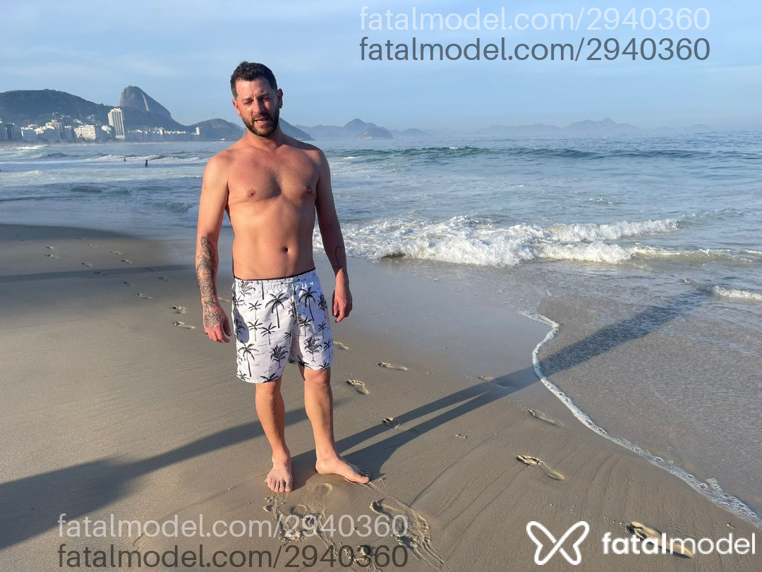 Acompanhante homem com cabelo castanho de olhos castanhos em Tramandaí Acompanhante homem com cabelo castanho de olhos castanhos em Tramandaí - Thiago