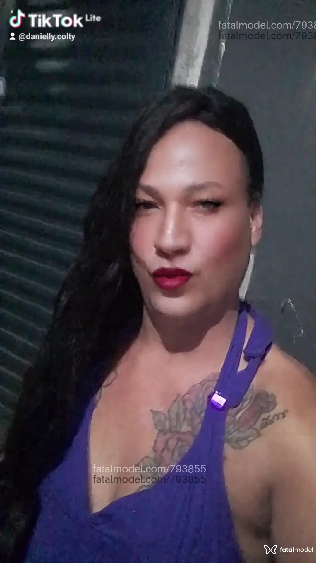 Acompanhante mulher trans morena (o) de olhos castanhos em Vargem - Danielly Colty