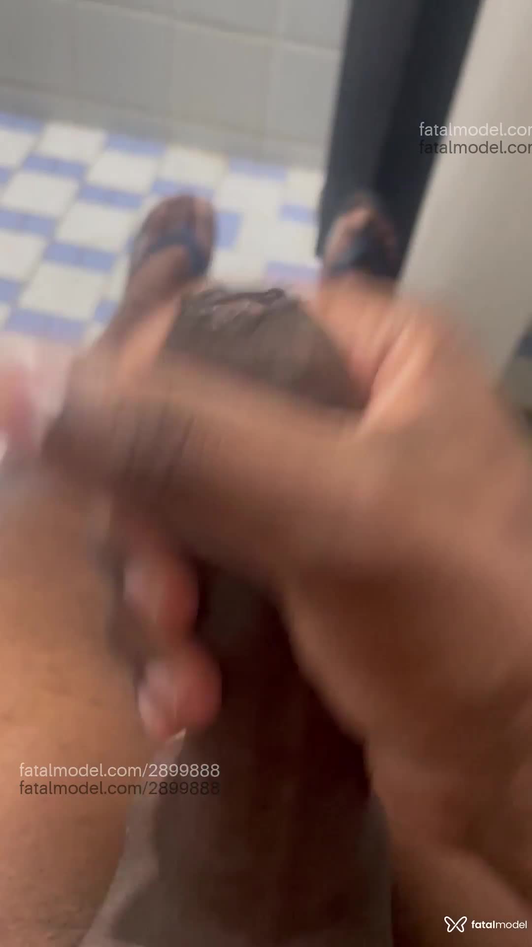 Acompanhante homem morena (o) de olhos castanhos em São Paulo - Black