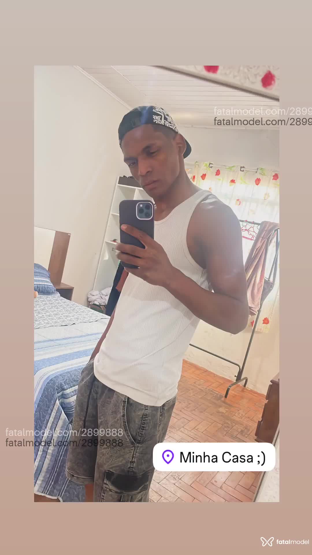 Acompanhante homem morena (o) de olhos castanhos em São Paulo - Black