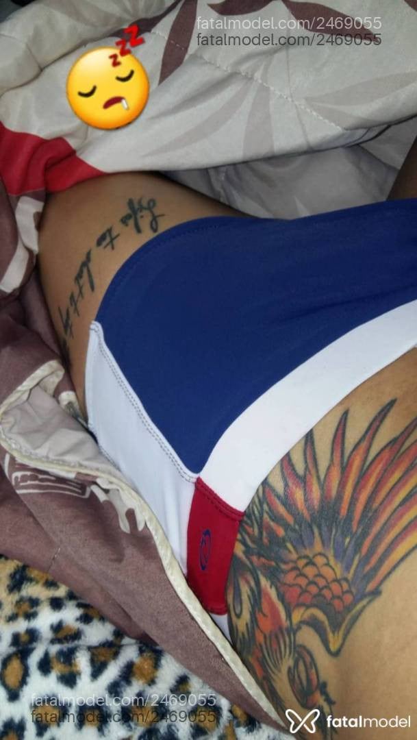 Acompanhante homem morena (o) de olhos mel em São Paulo Acompanhante homem morena (o) de olhos mel em São Paulo - Falcão