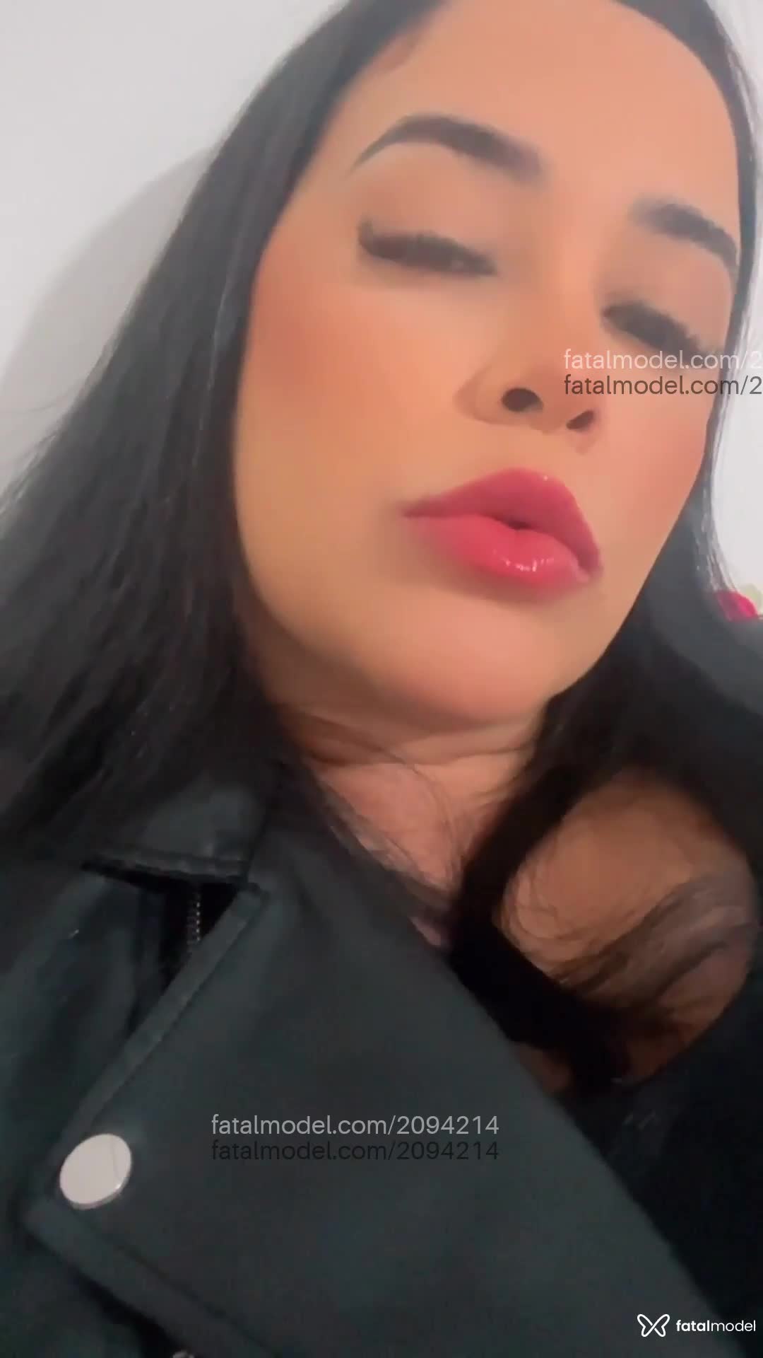Acompanhante mulher morena (o) de olhos castanhos em Vila Velha - Danni