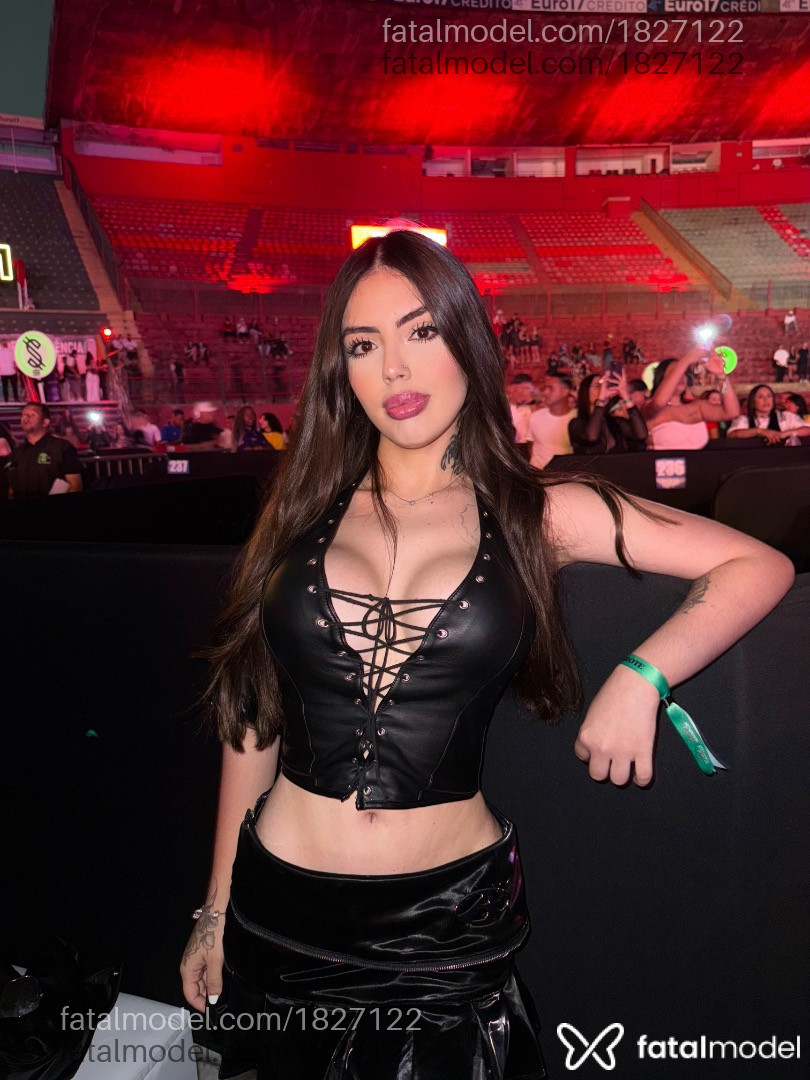 Acompanhante mulher com cabelo castanho de olhos mel em São Paulo Acompanhante mulher com cabelo castanho de olhos mel em São Paulo - Melissa diaz