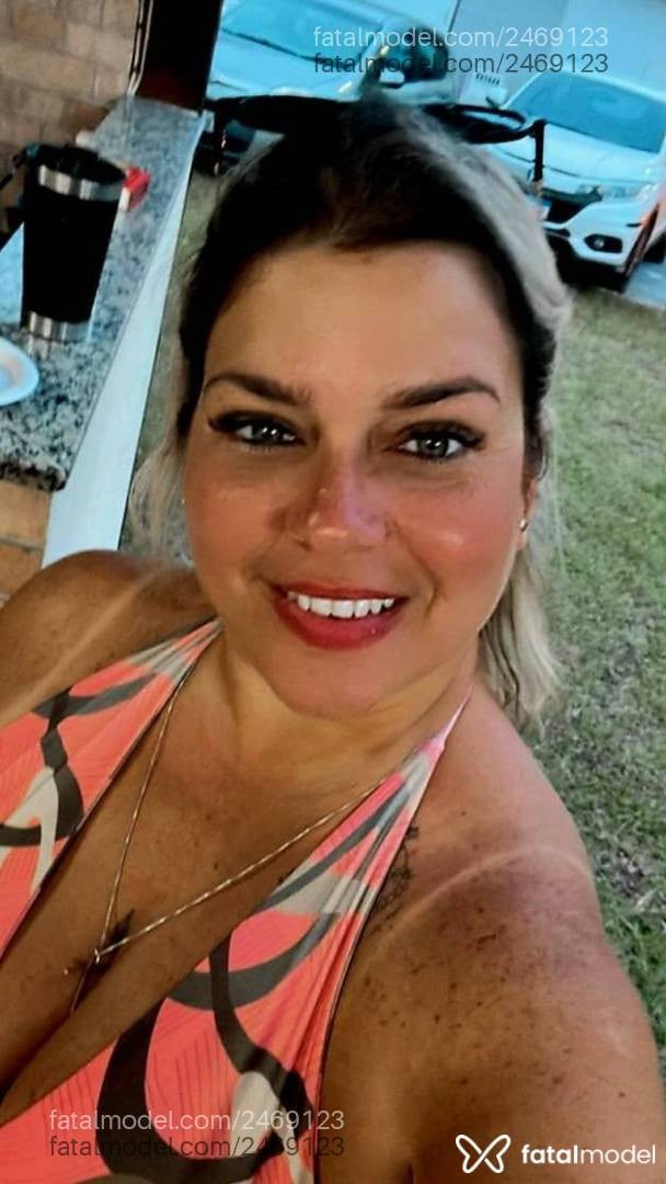 Acompanhante mulher loira (o) de olhos verdes - Sophia