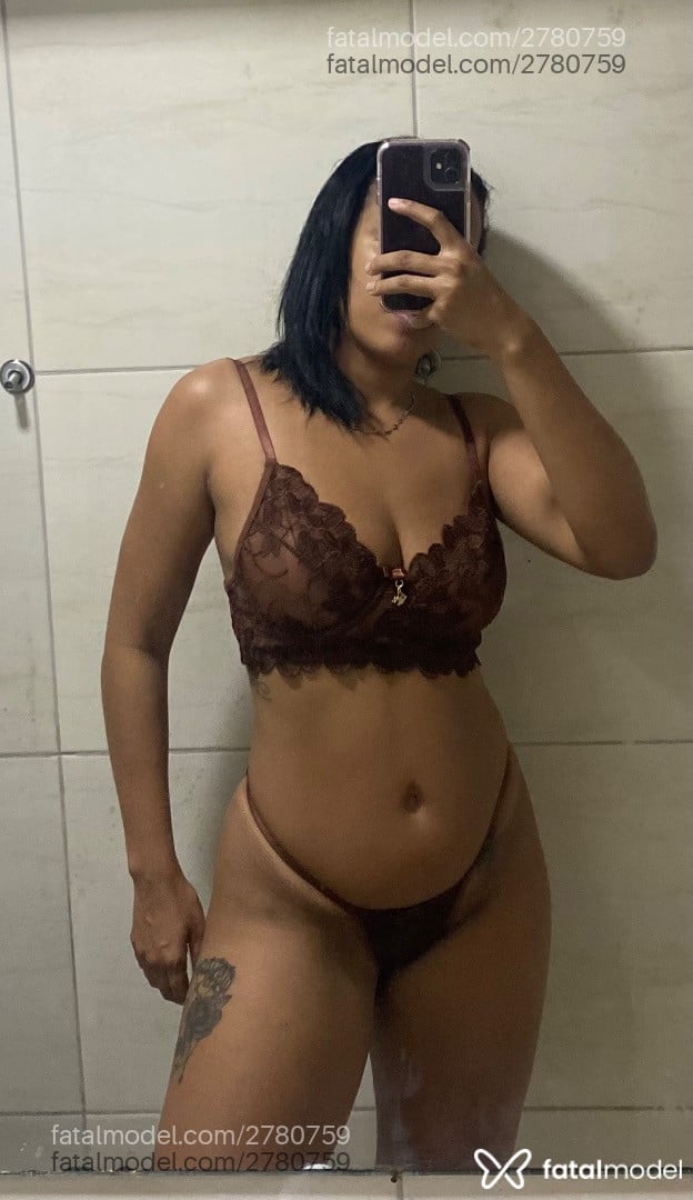 Acompanhante mulher morena (o) de olhos castanhos em Cabo Frio Acompanhante mulher morena (o) de olhos castanhos em Cabo Frio - Mires