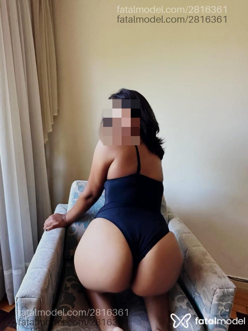Acompanhante mulher morena (o) de olhos pretos - Fernanda