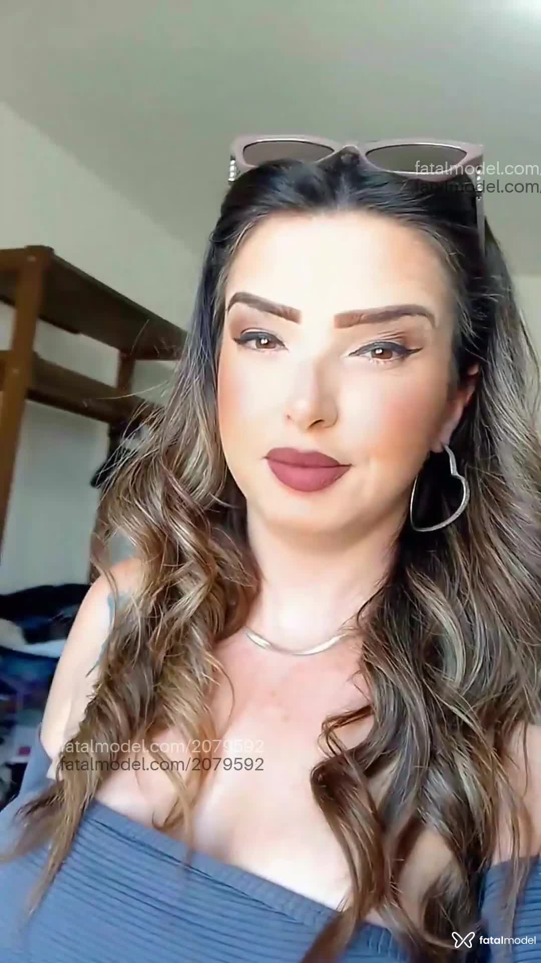 Acompanhante mulher loira (o) de olhos castanhos em São Paulo - Mirella
