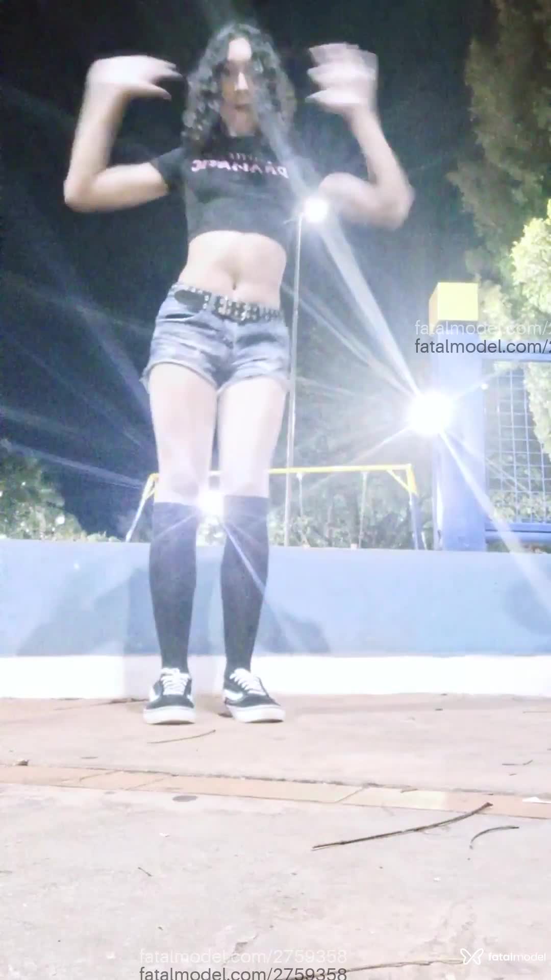 Acompanhante mulher trans com cabelo castanho de olhos pretos em São Paulo Acompanhante mulher trans com cabelo castanho de olhos pretos em São Paulo - Layla
