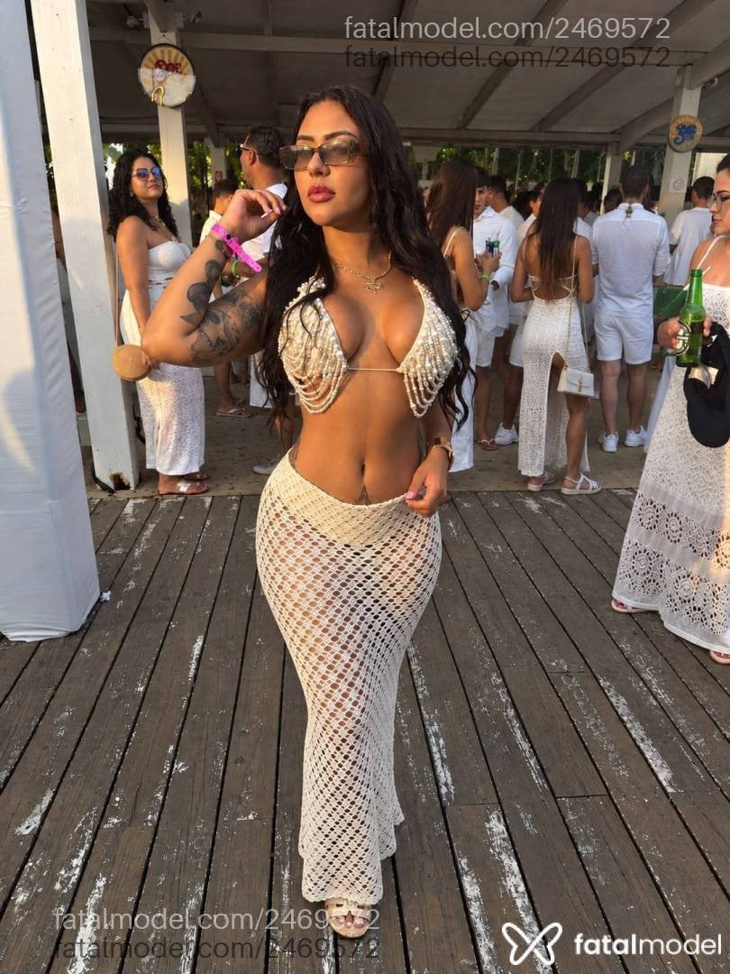 Acompanhante mulher morena (o) de olhos castanhos - Amanda