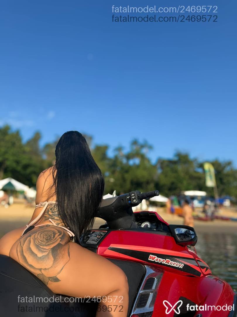 Acompanhante mulher morena (o) de olhos castanhos - Amanda