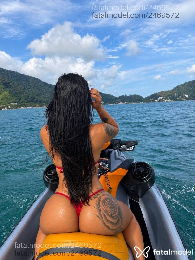 Acompanhante mulher morena (o) de olhos castanhos - Amanda