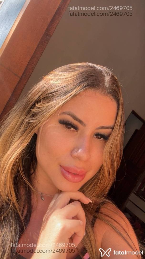 Acompanhante mulher loira (o) de olhos pretos em São Sebastião - Livia