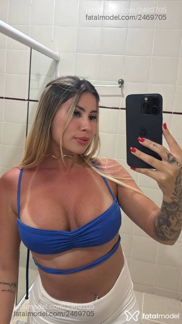 Acompanhante mulher loira (o) de olhos pretos em São Sebastião - Livia