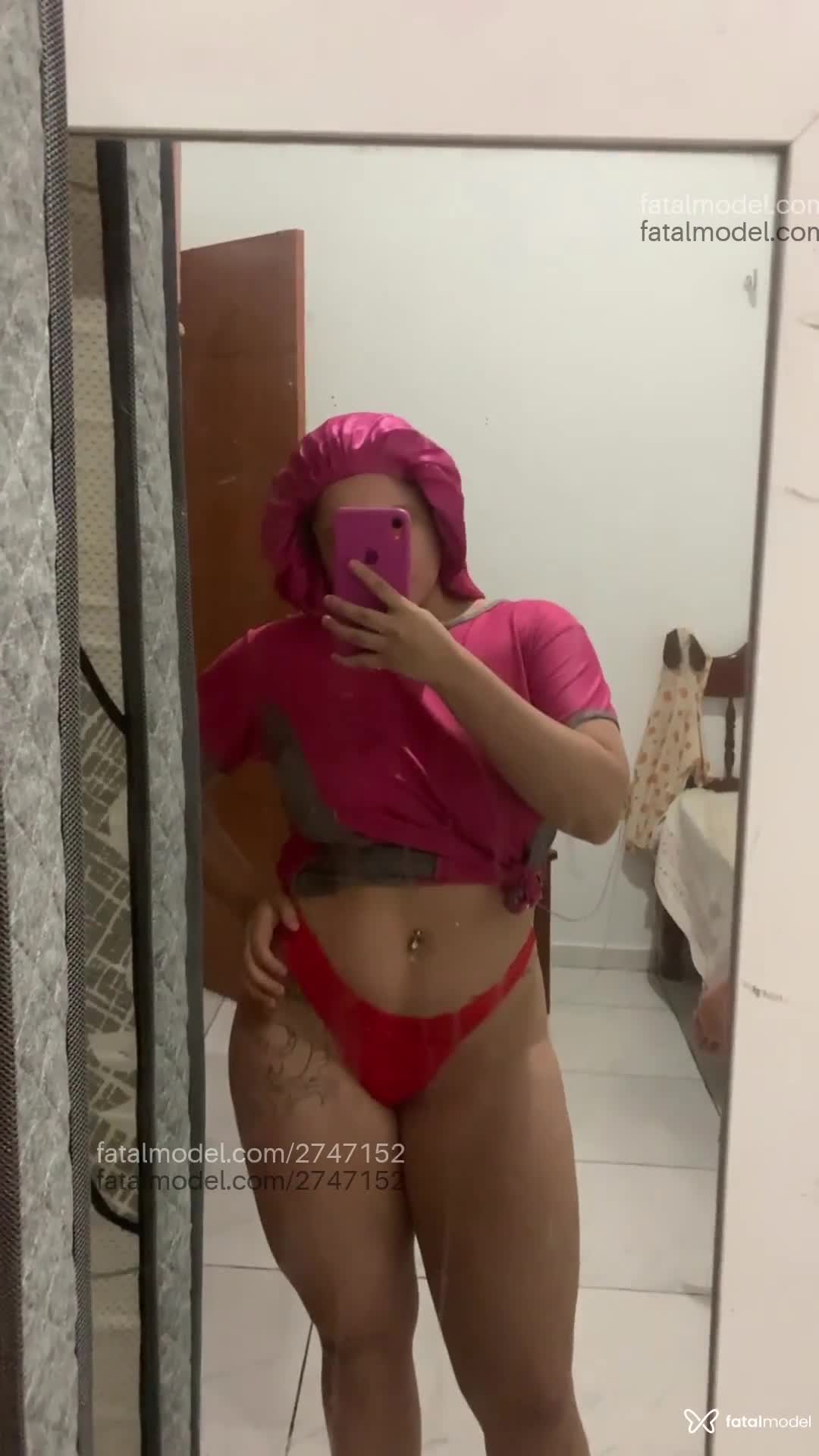 Acompanhante mulher com cabelo castanho de olhos castanhos em Castanhal Acompanhante mulher com cabelo castanho de olhos castanhos em Castanhal - Pérola Caroline