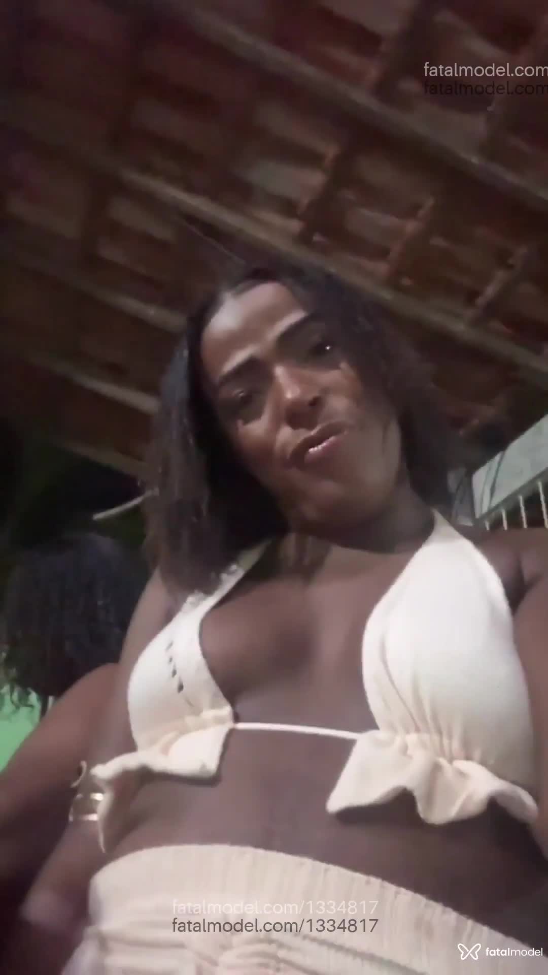 Acompanhante travesti com cabelo castanho de olhos pretos em Campos dos Goytacazes - Lyris