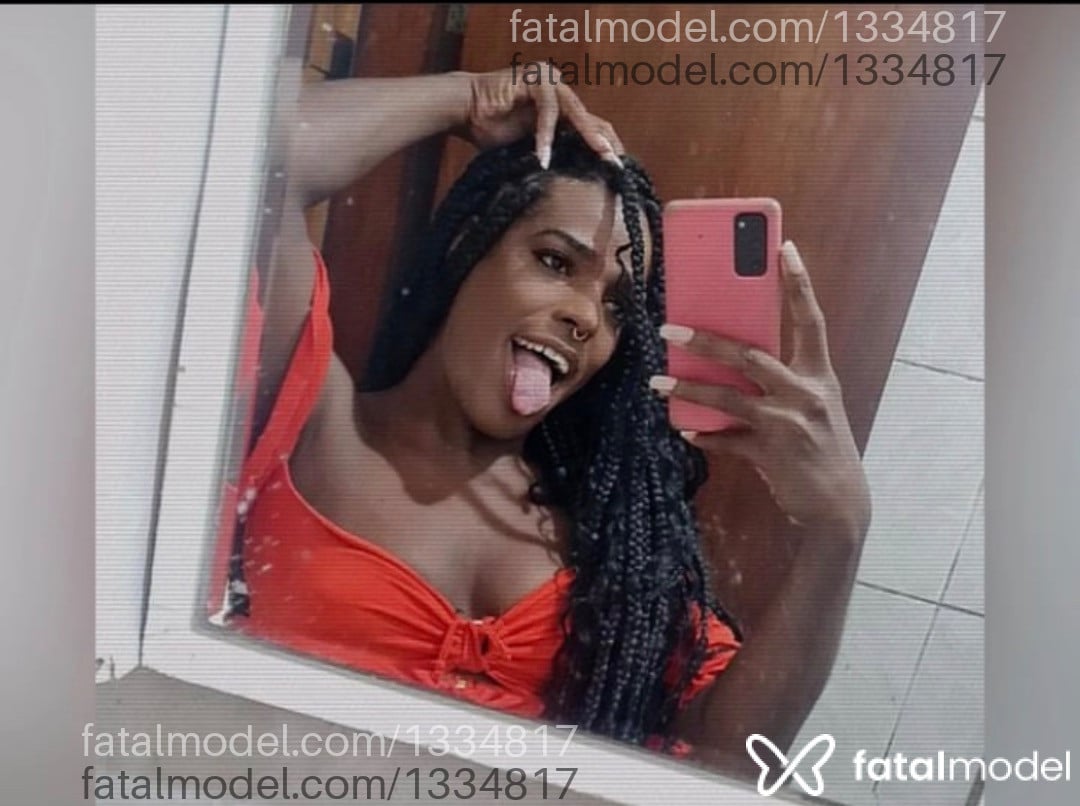 Acompanhante travesti com cabelo castanho de olhos pretos em Campos dos Goytacazes - Lyris