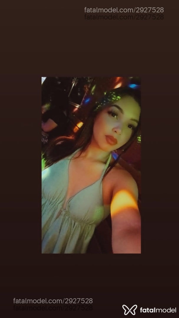 Acompanhante mulher com cabelo castanho de olhos castanhos em Barbacena - Letícia Scomparym