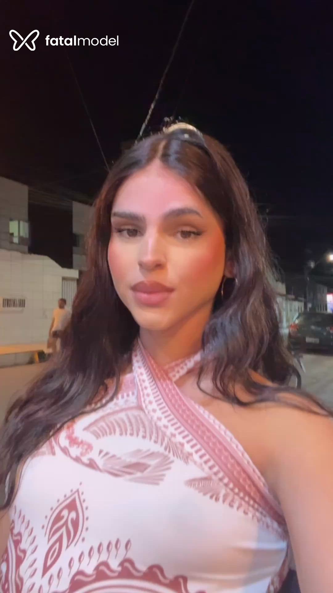 Acompanhante mulher trans morena (o) de olhos castanhos - Brenda