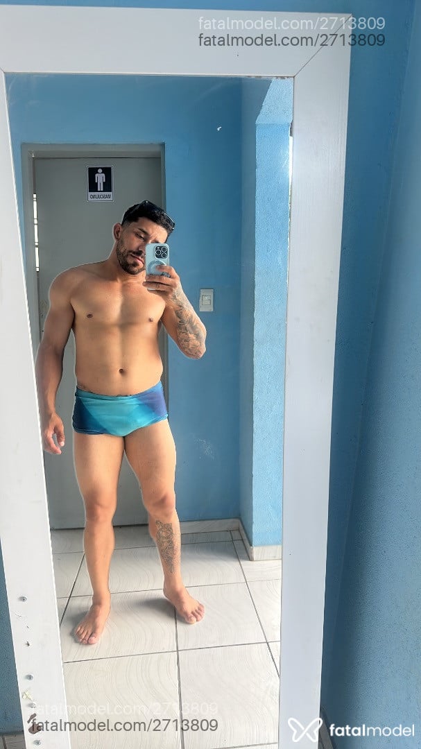 Acompanhante homem morena (o) de olhos castanhos - Stefan Acompanhante homem morena (o) de olhos castanhos - Stefan