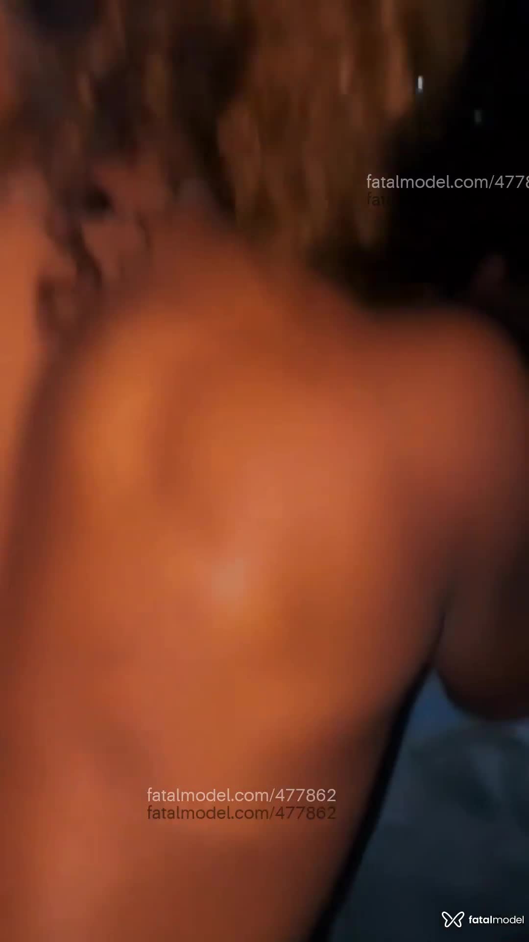 Acompanhante mulher trans com cabelo castanho de olhos castanhos em Macaé - Sollua