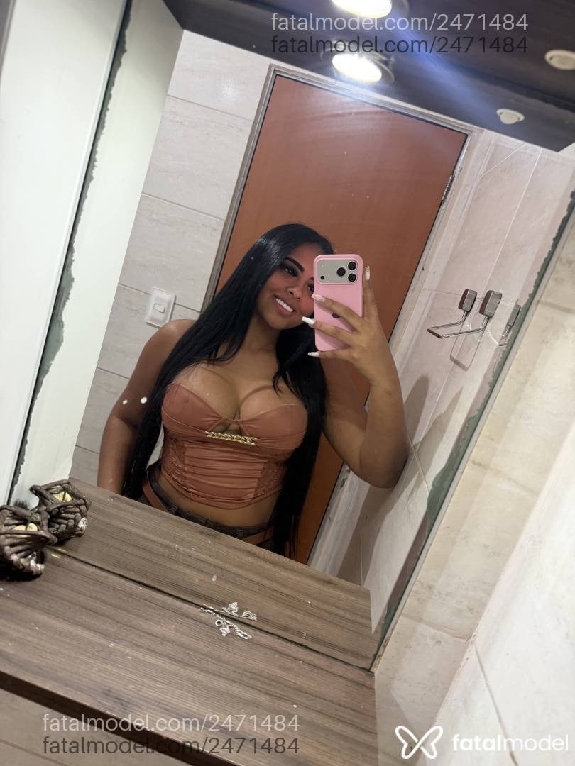 Acompanhante mulher morena (o) de olhos pretos - Eduarda