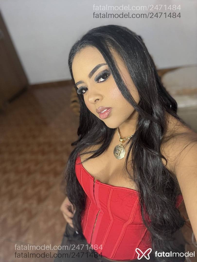 Acompanhante mulher morena (o) de olhos pretos - Eduarda
